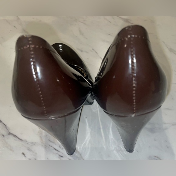 ⭐️Pre owned Charlotte Russe brown slip on pumps.sz 7 9 1/4 “ toe to back of heel - Picture 4 of 6